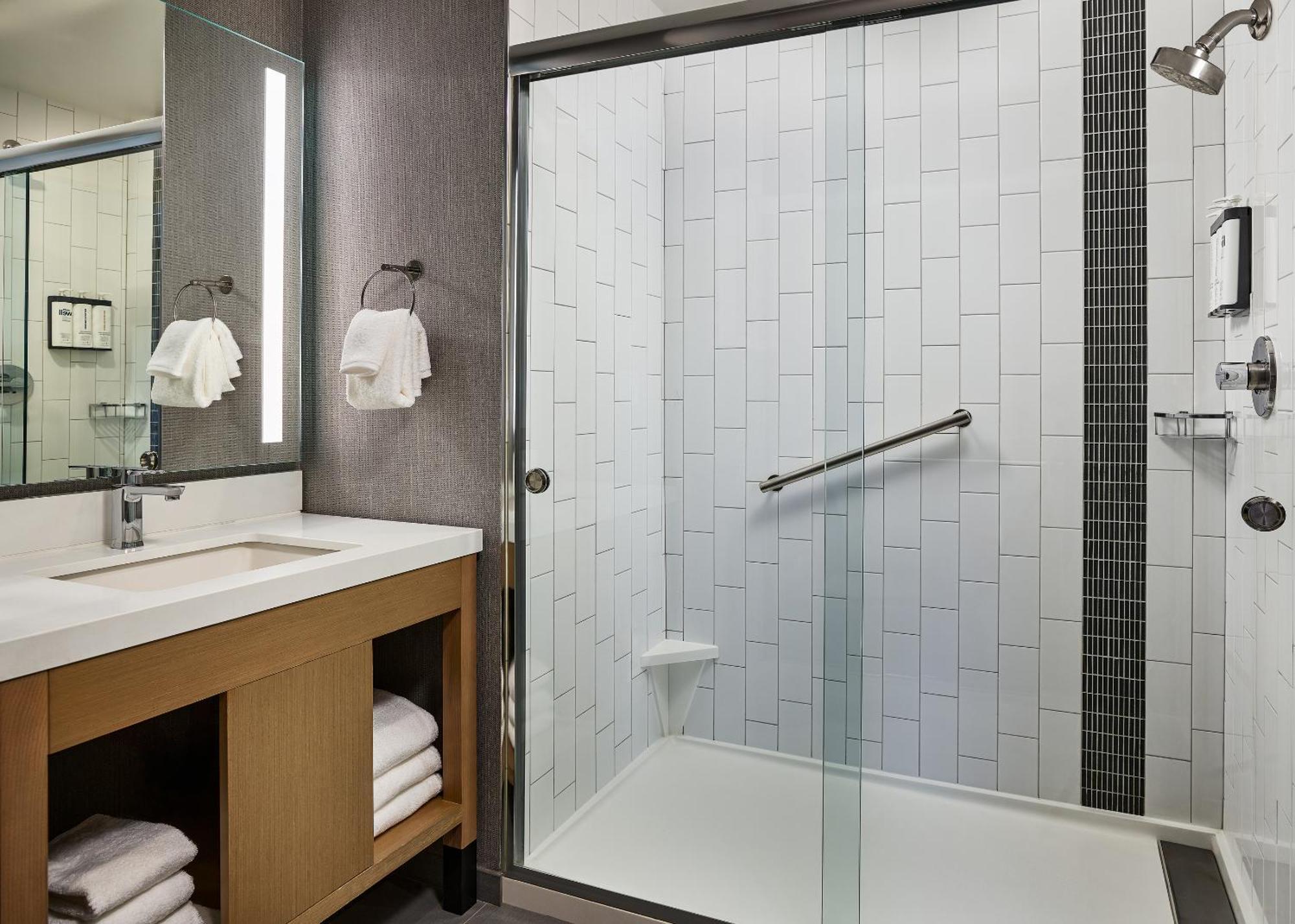Hyatt Place Pena Station/Denver Airport Dış mekan fotoğraf